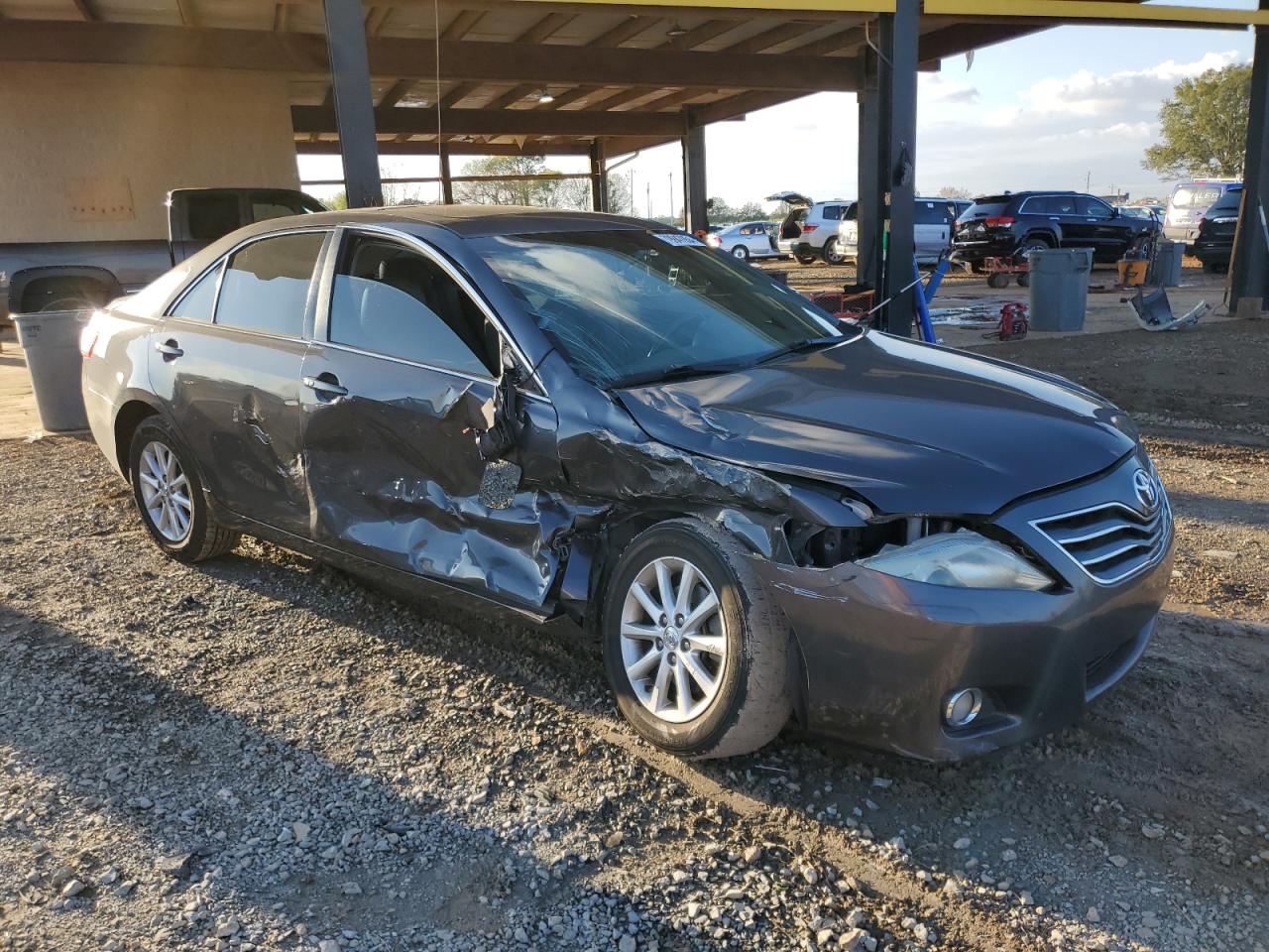 2011 TOYOTA CAMRY BASE photo 10