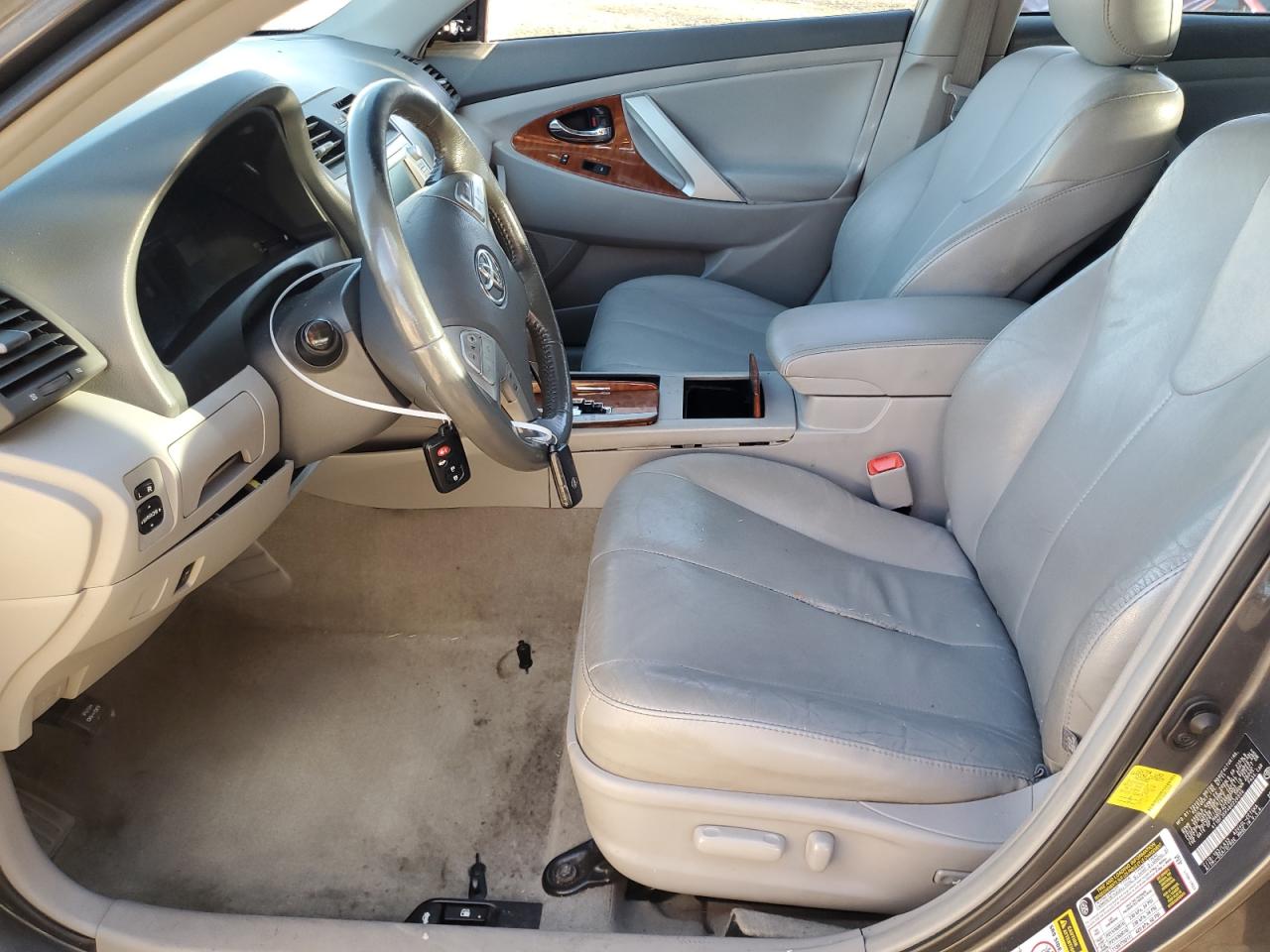 2011 TOYOTA CAMRY BASE photo 19
