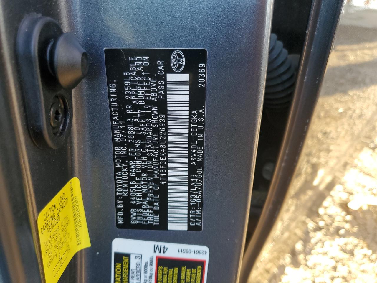 2011 TOYOTA CAMRY BASE photo 34