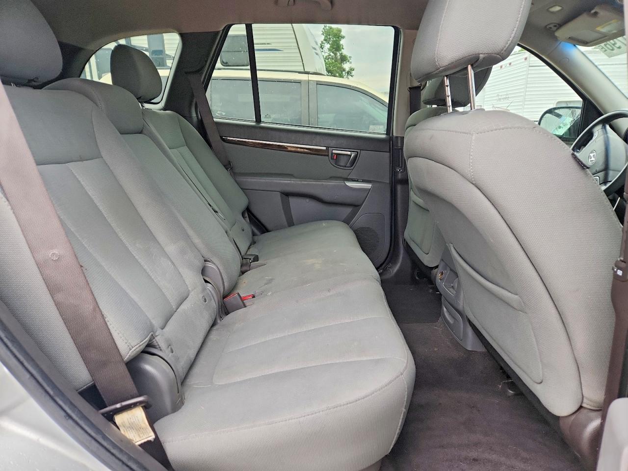2011 HYUNDAI SANTA FE GLS photo 21