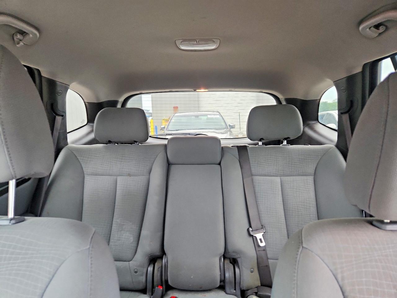 2011 HYUNDAI SANTA FE GLS photo 19