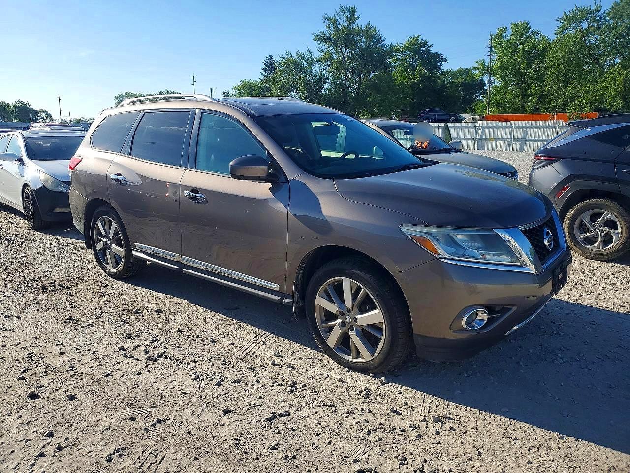 2013 NISSAN PATHFINDER S photo 10