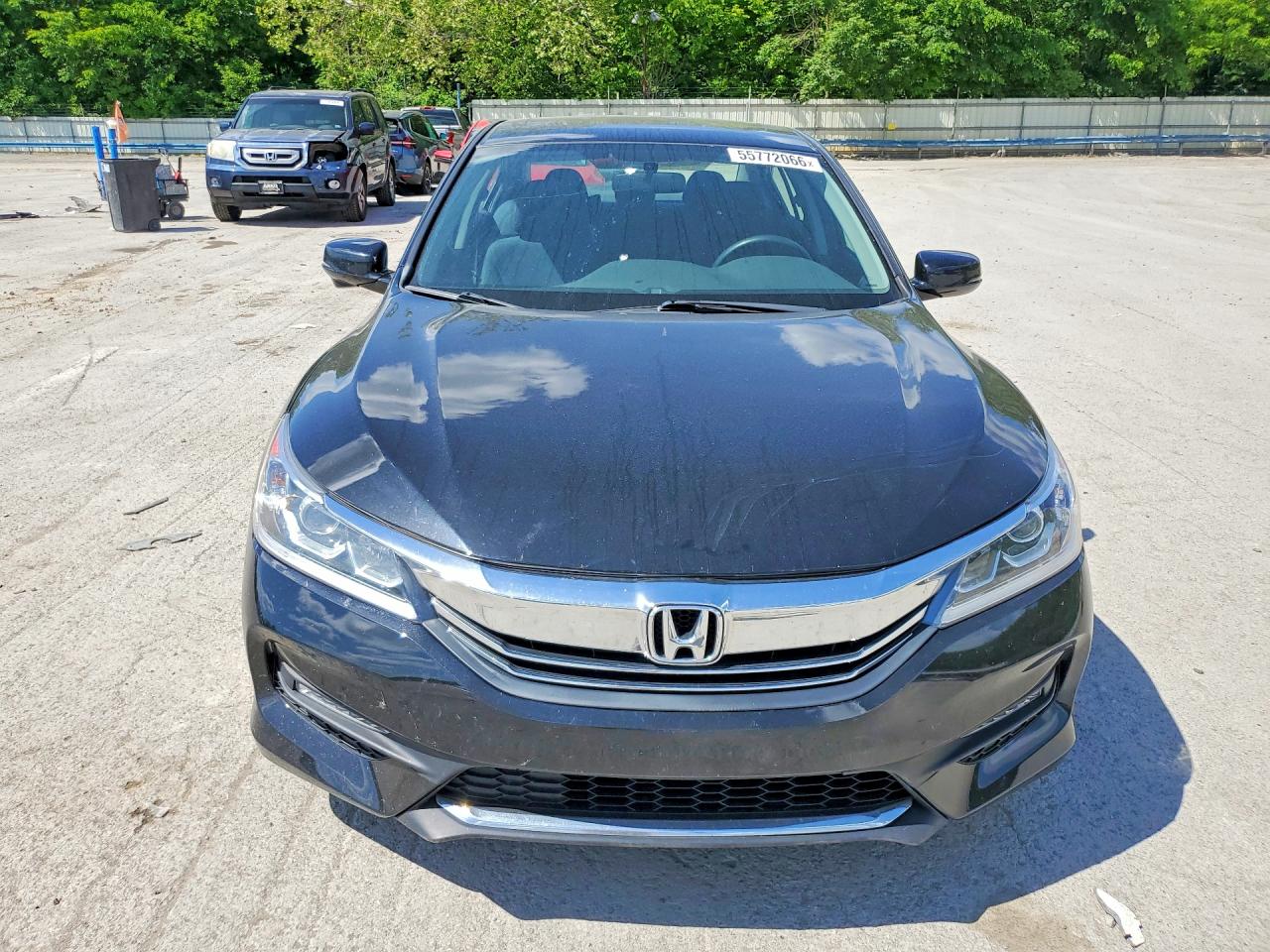 2017 HONDA ACCORD EX photo 9