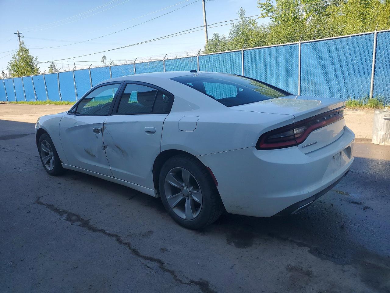 2015 DODGE CHARGER SXT photo 4