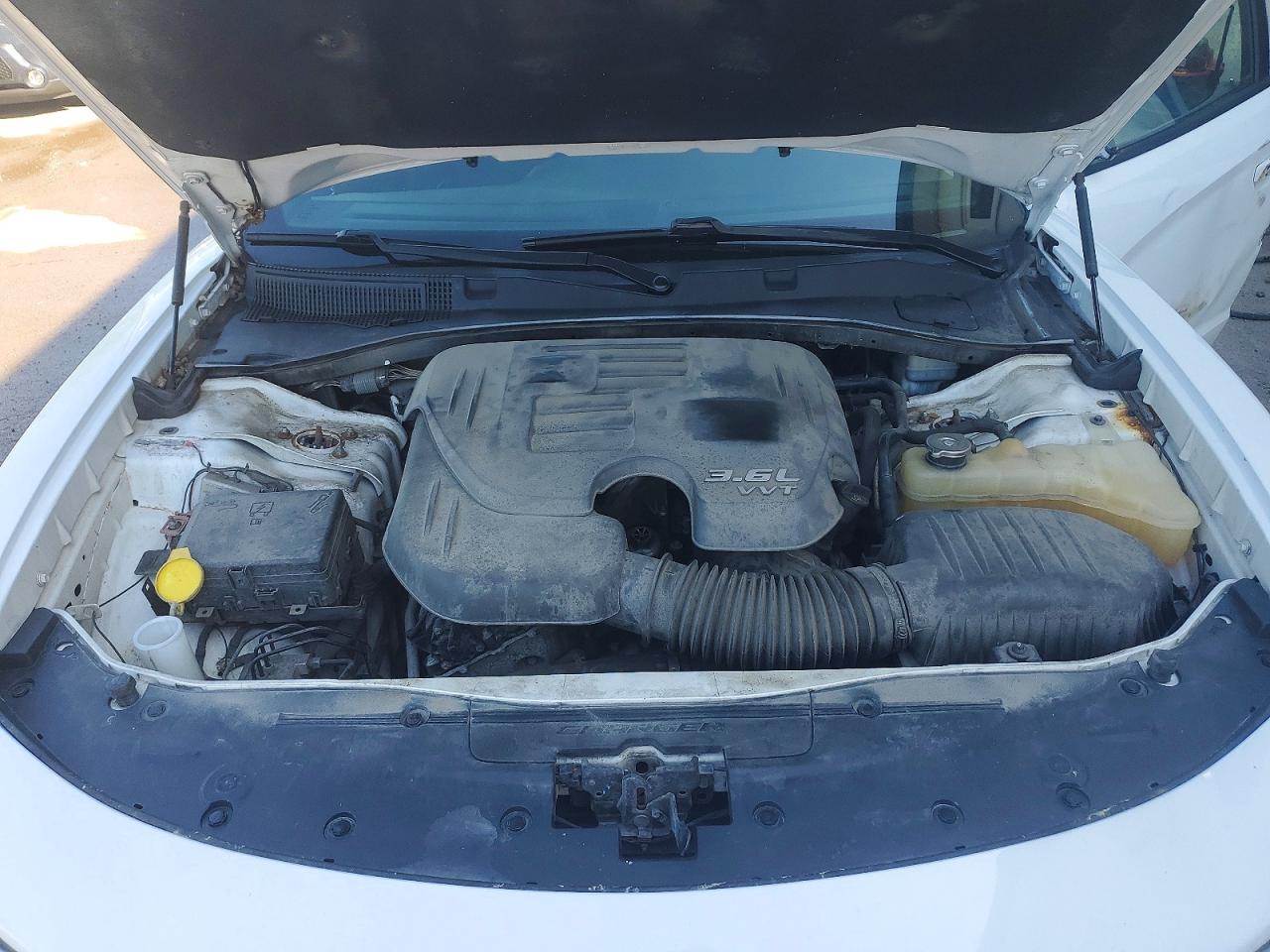 2015 DODGE CHARGER SXT photo 31