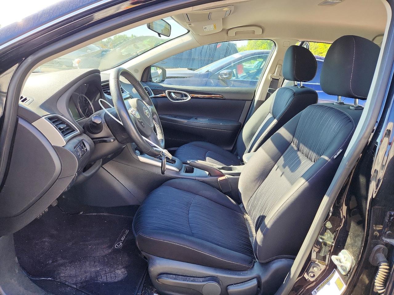 2019 NISSAN SENTRA SV photo 7