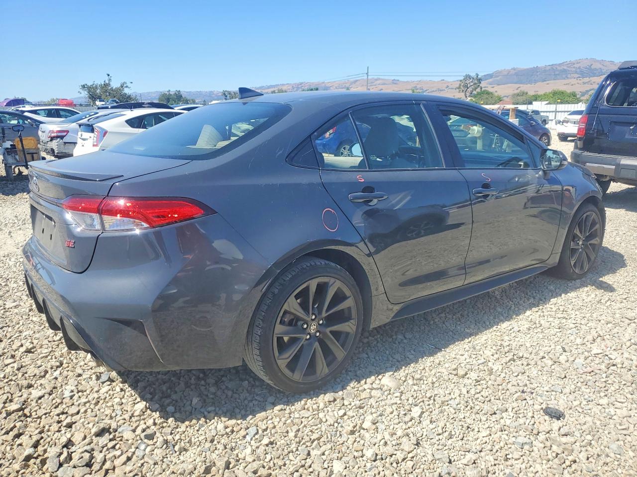 2023 TOYOTA COROLLA SE photo 5