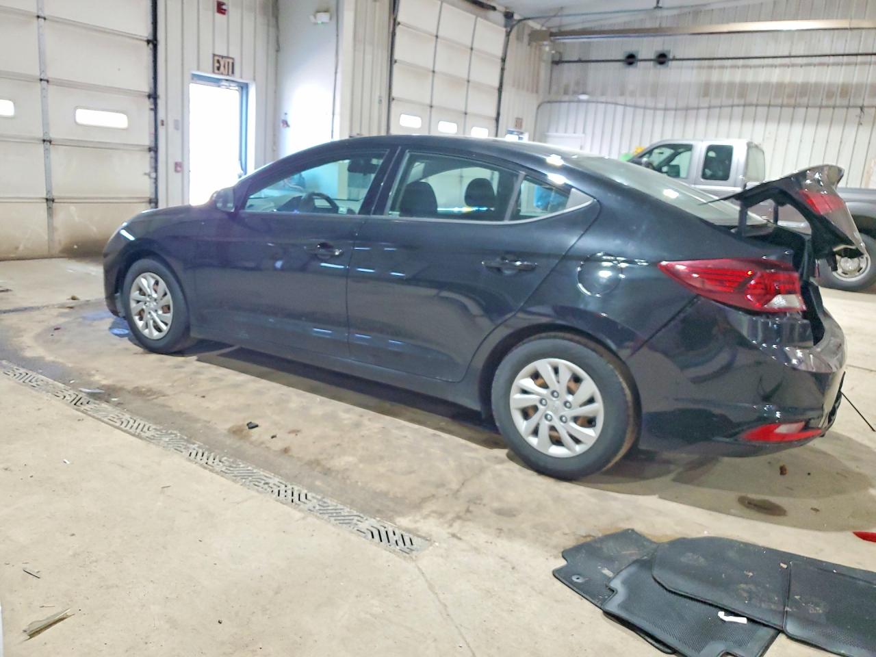 2020 HYUNDAI ELANTRA SE photo 2