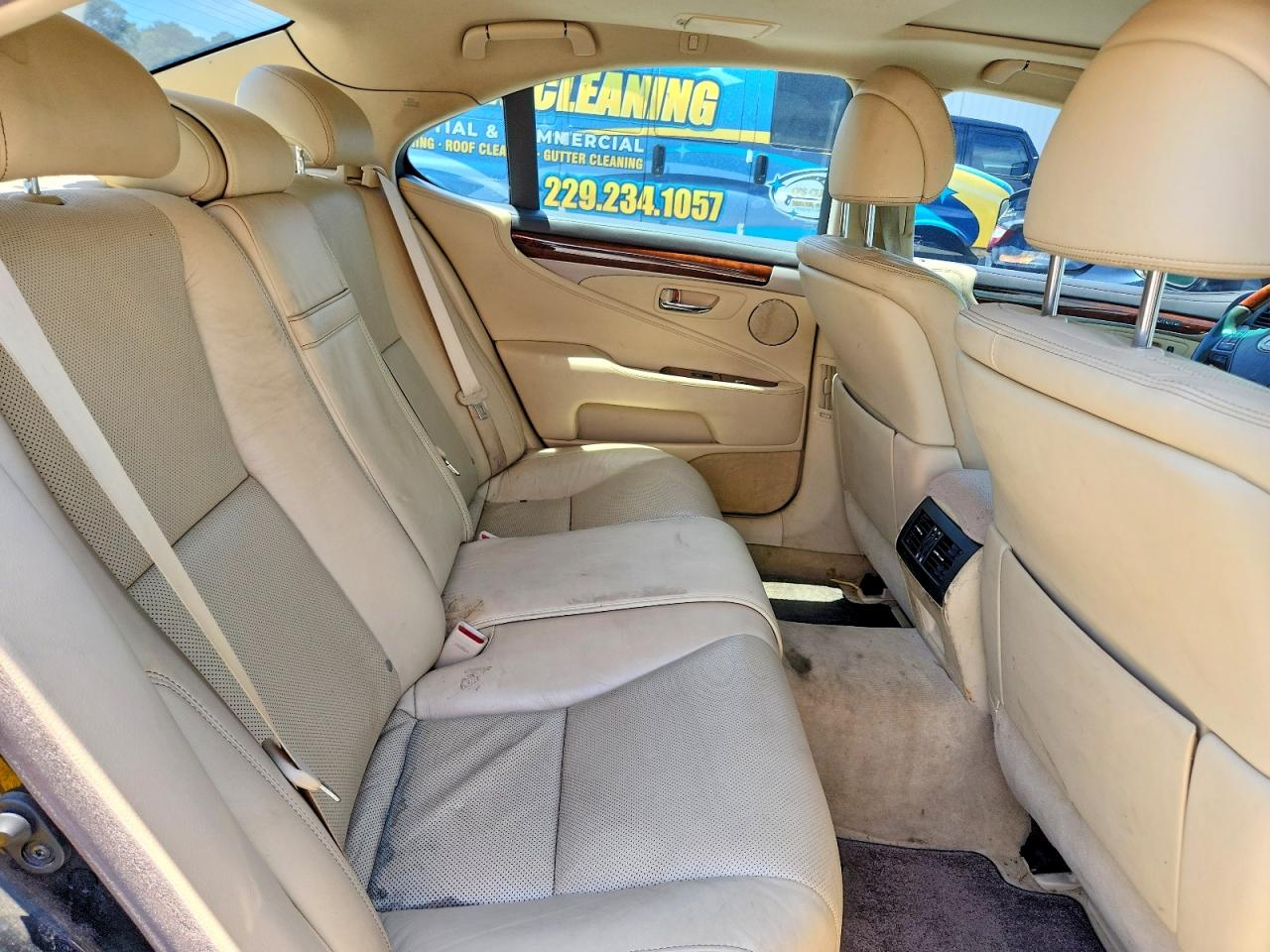2013 LEXUS LS 460 photo 28