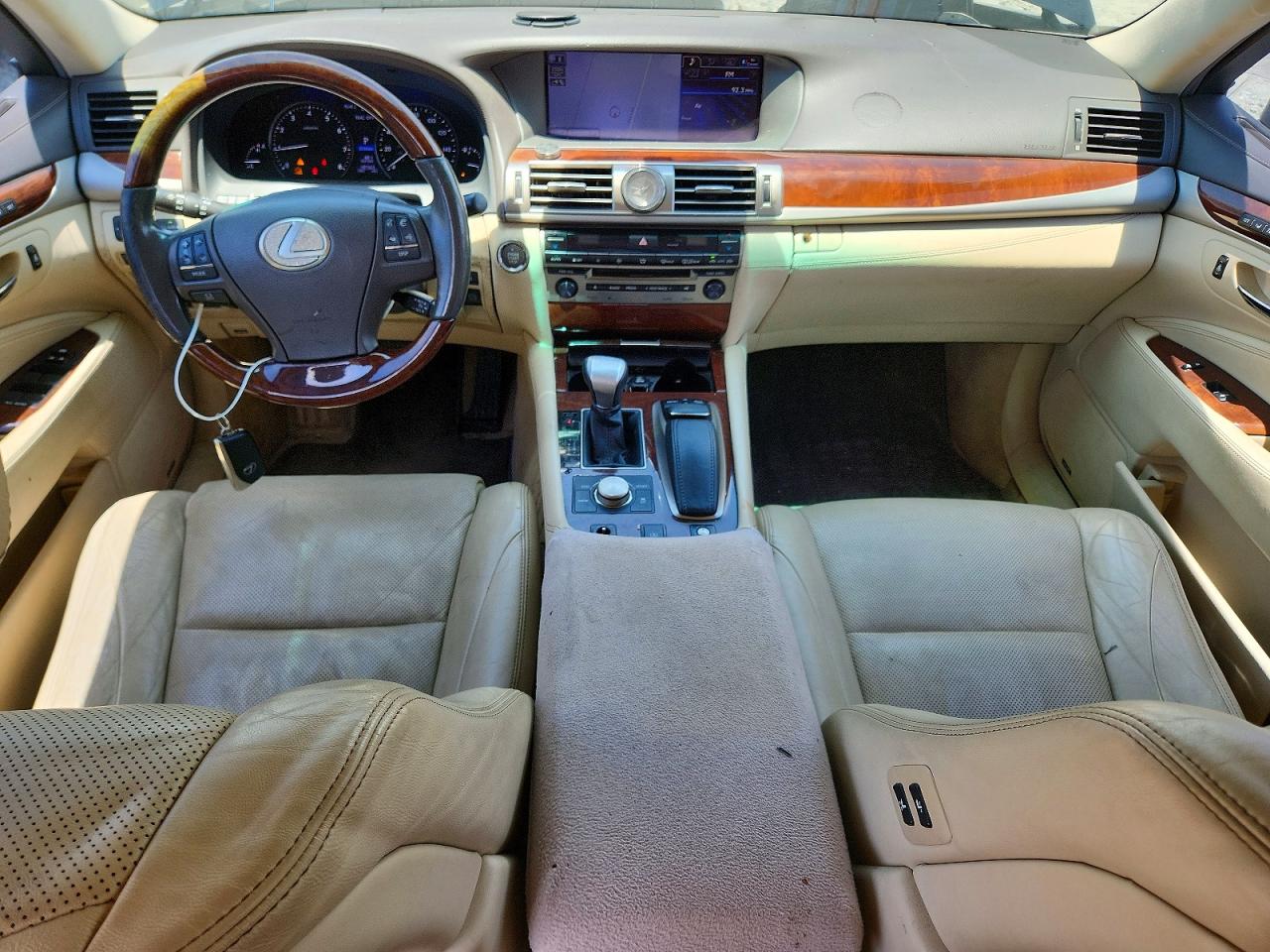 2013 LEXUS LS 460 photo 22