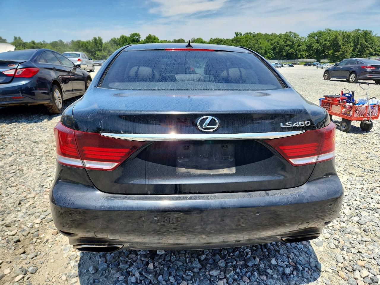 2013 LEXUS LS 460 photo 16
