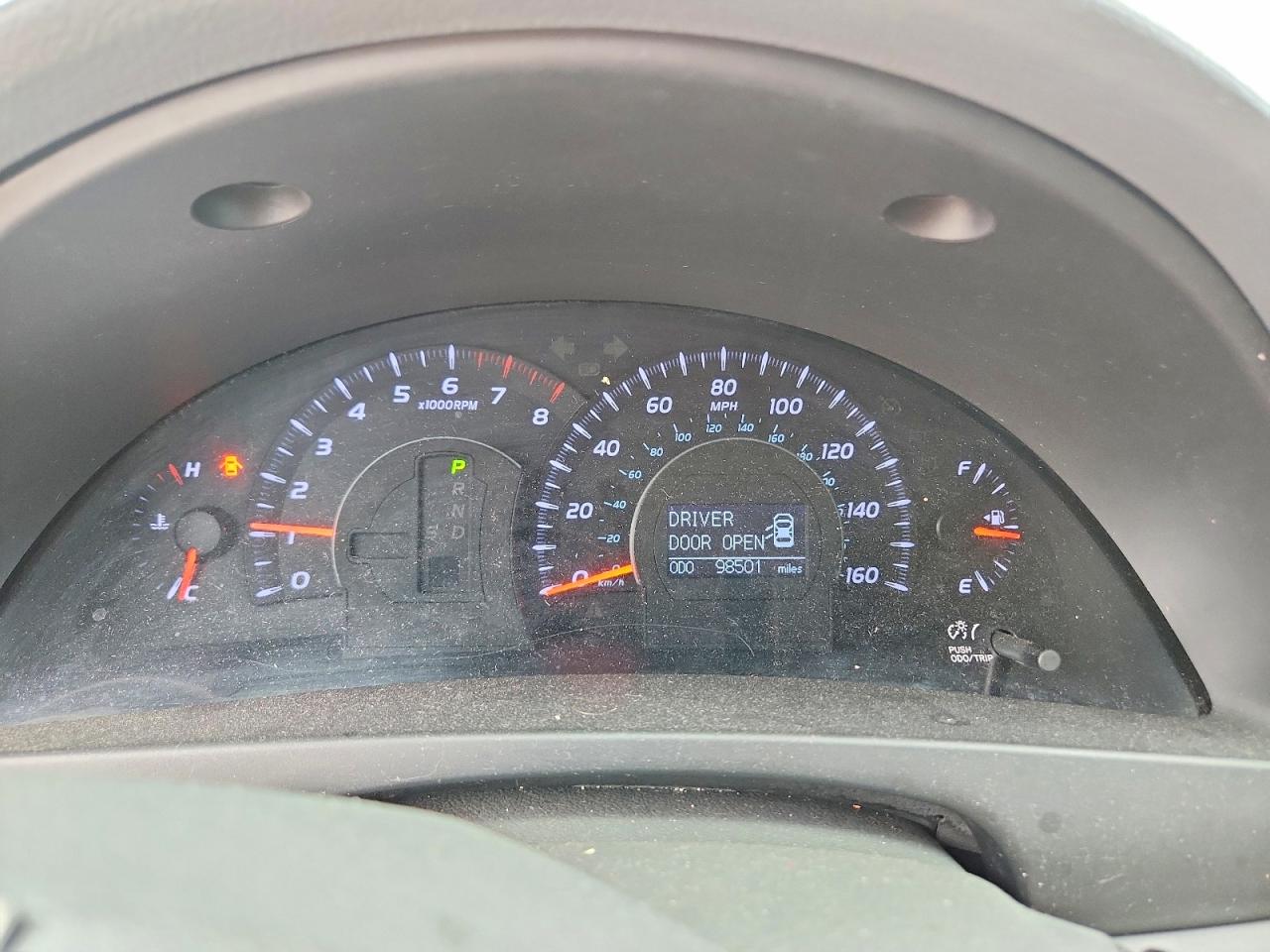 2010 TOYOTA CAMRY XLE V6 photo 25