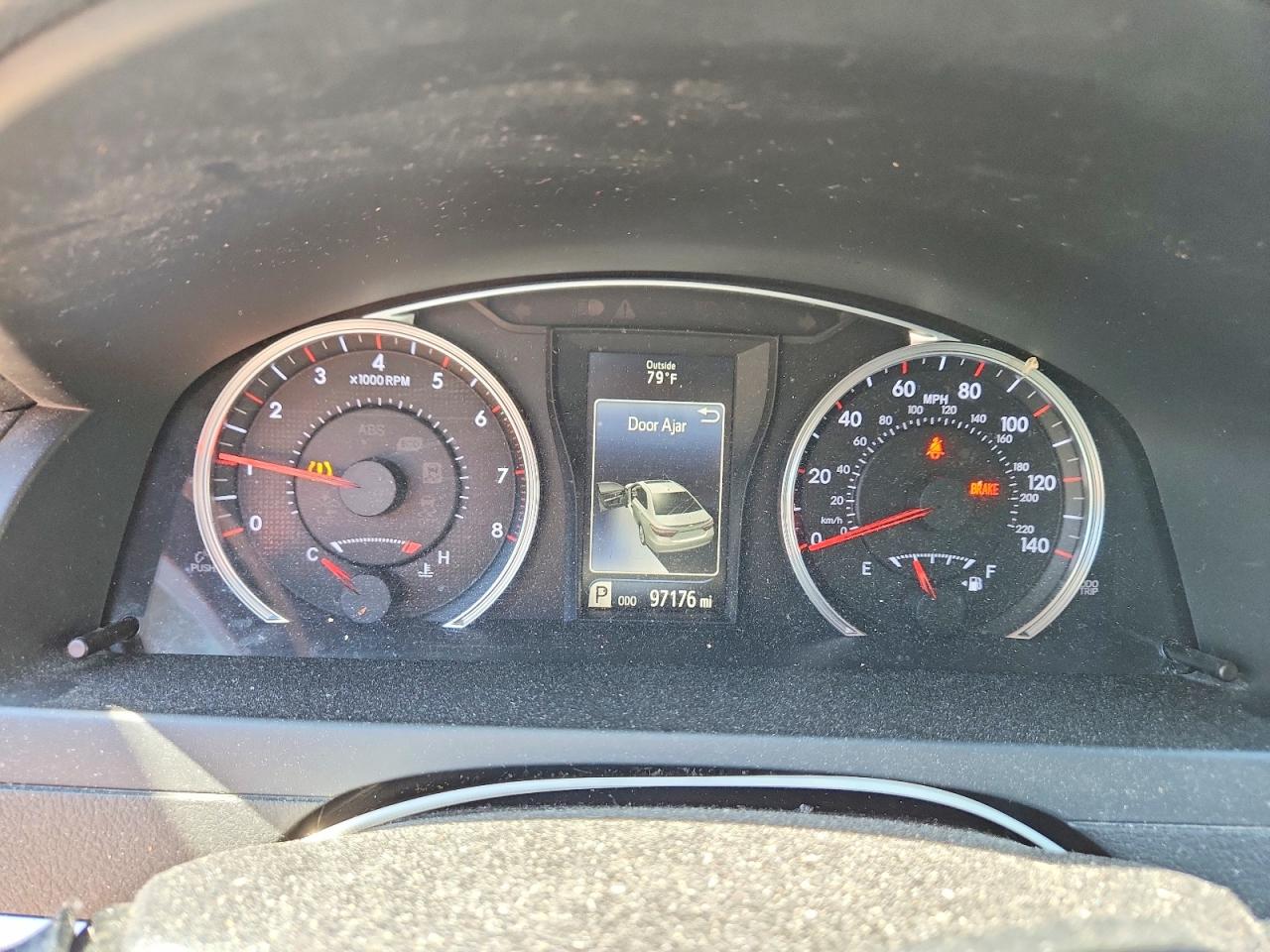 2017 TOYOTA CAMRY SE photo 9
