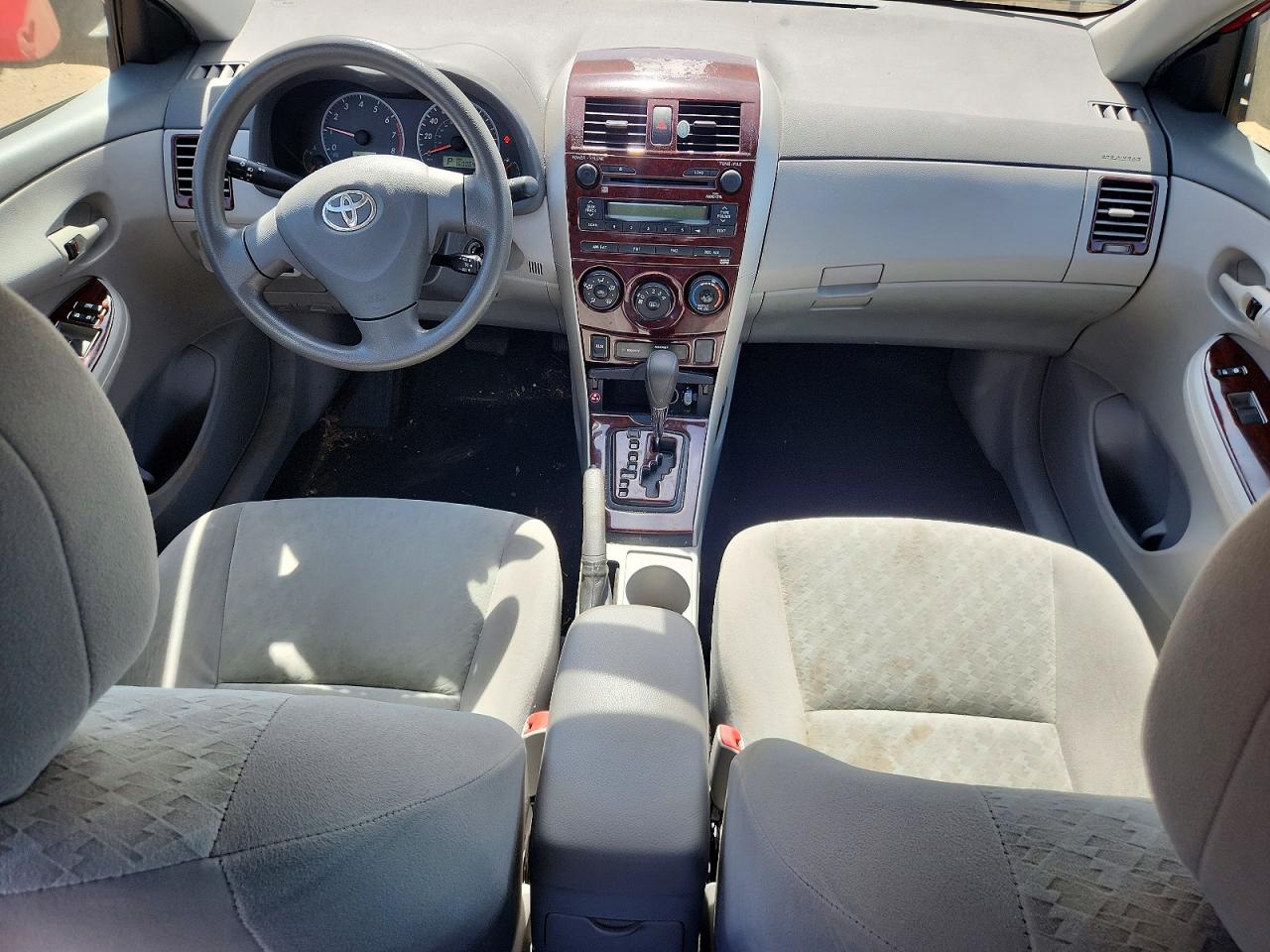 2009 TOYOTA COROLLA LE photo 8