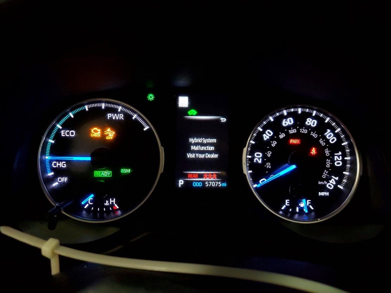 2022 TOYOTA RAV4 XLE photo 25