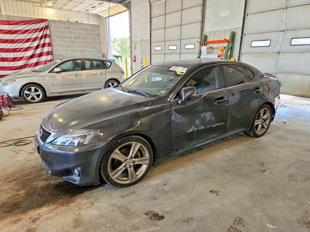 2011 LEXUS IS