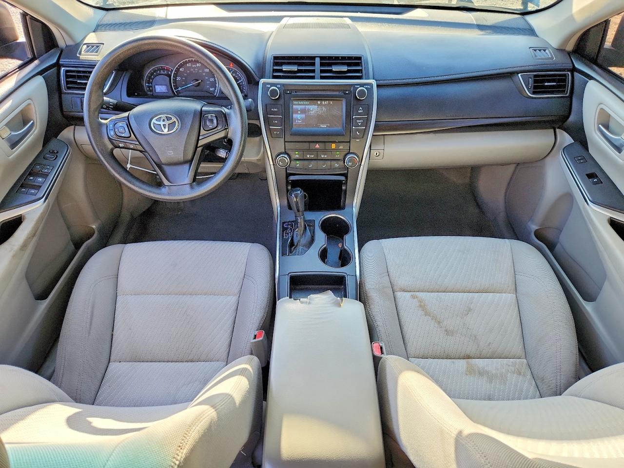 2015 TOYOTA CAMRY LE photo 22