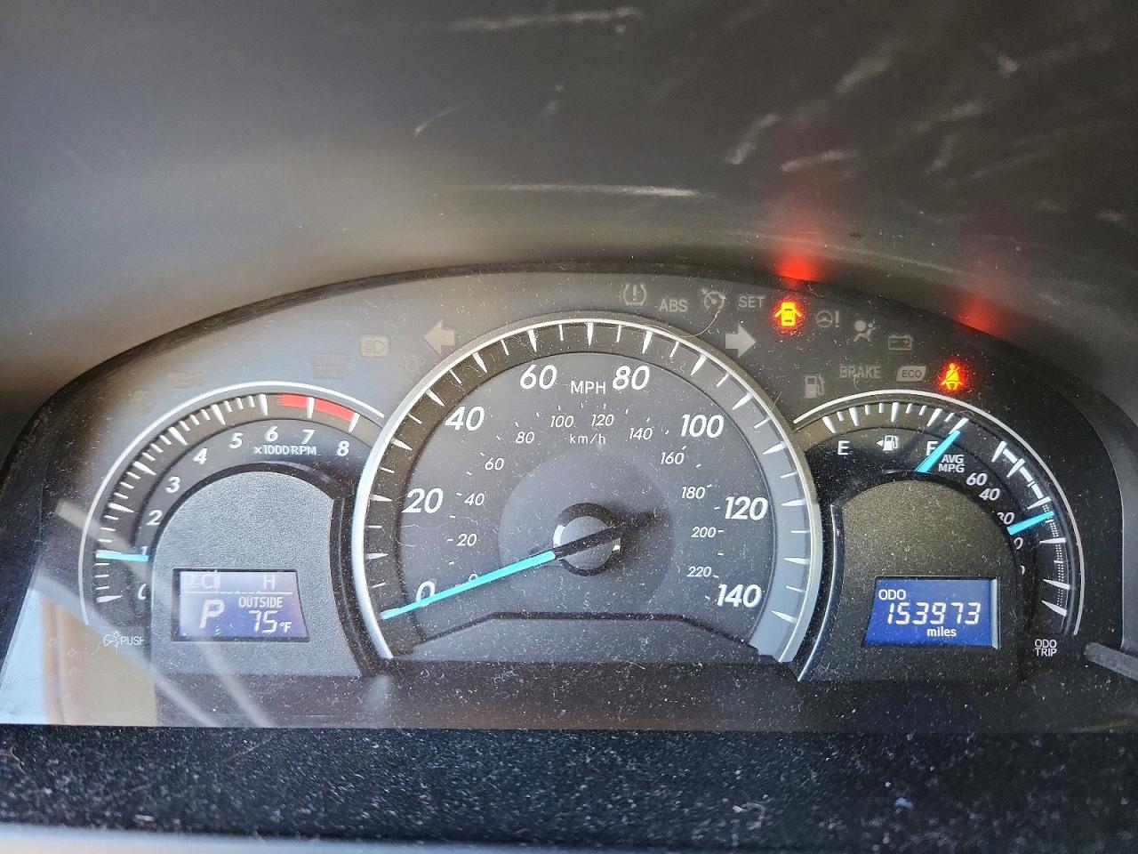 2015 TOYOTA CAMRY LE photo 25