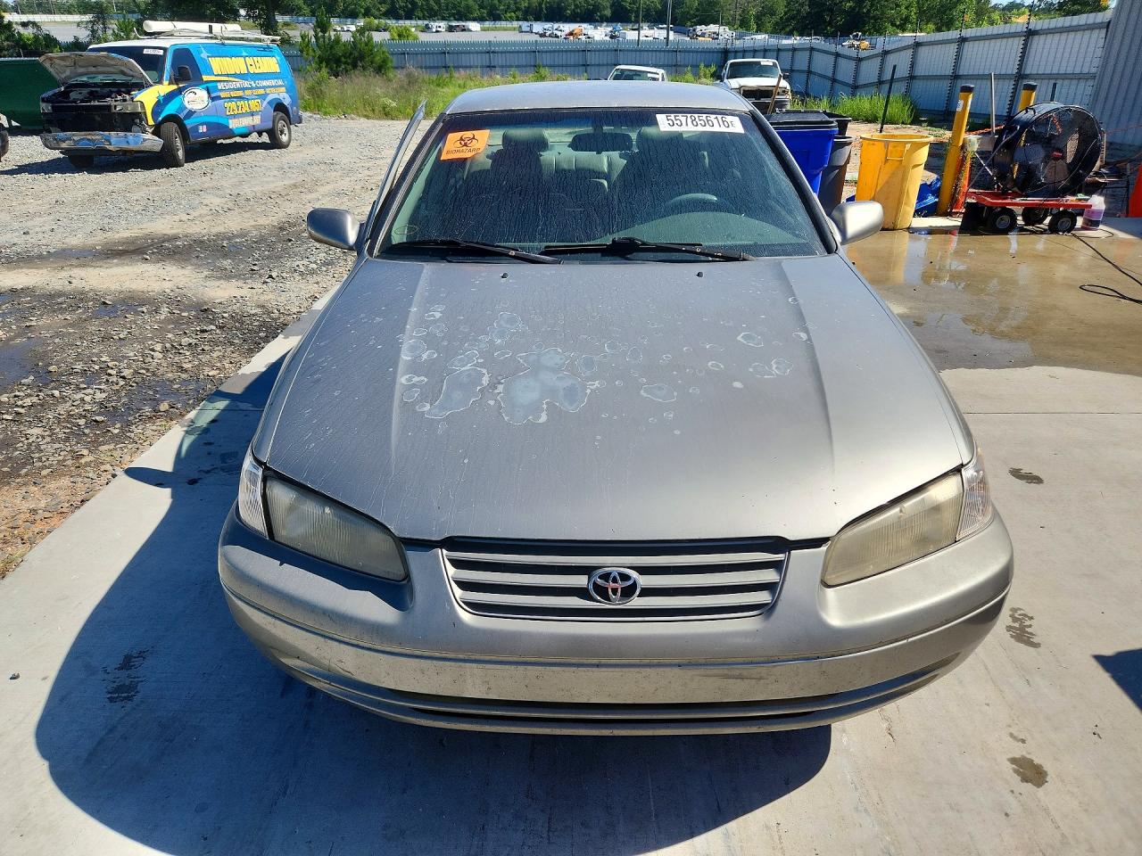 1999 TOYOTA CAMRY LE photo 9