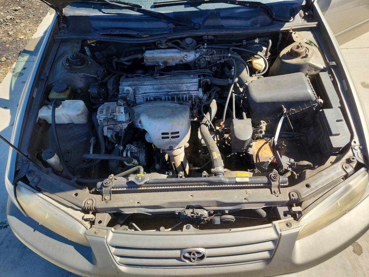 1999 TOYOTA CAMRY LE photo 21