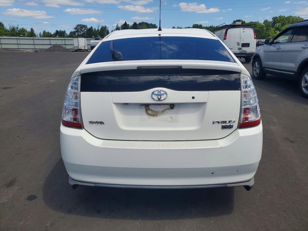 2009 TOYOTA PRIUS BASE photo 11