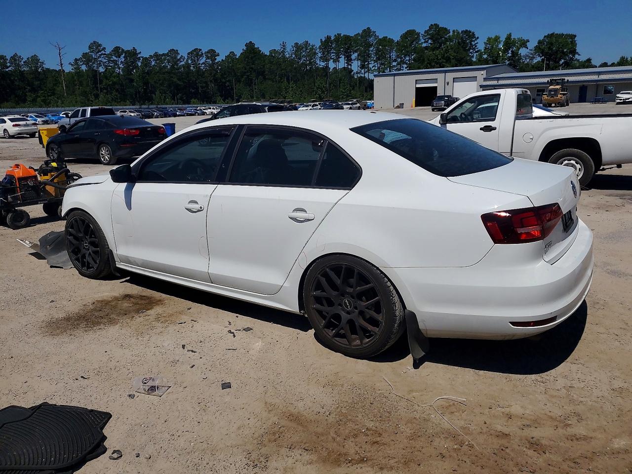 2018 VOLKSWAGEN JETTA S photo 3