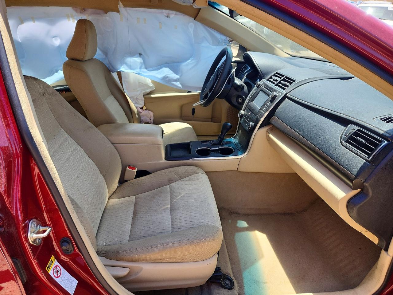 2017 TOYOTA CAMRY LE photo 7