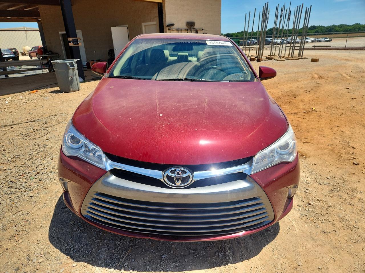 2017 TOYOTA CAMRY LE photo 5