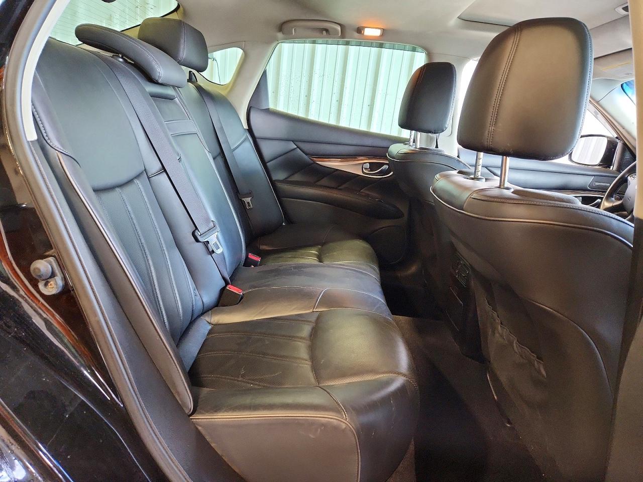 2013 INFINITI M37 X photo 28