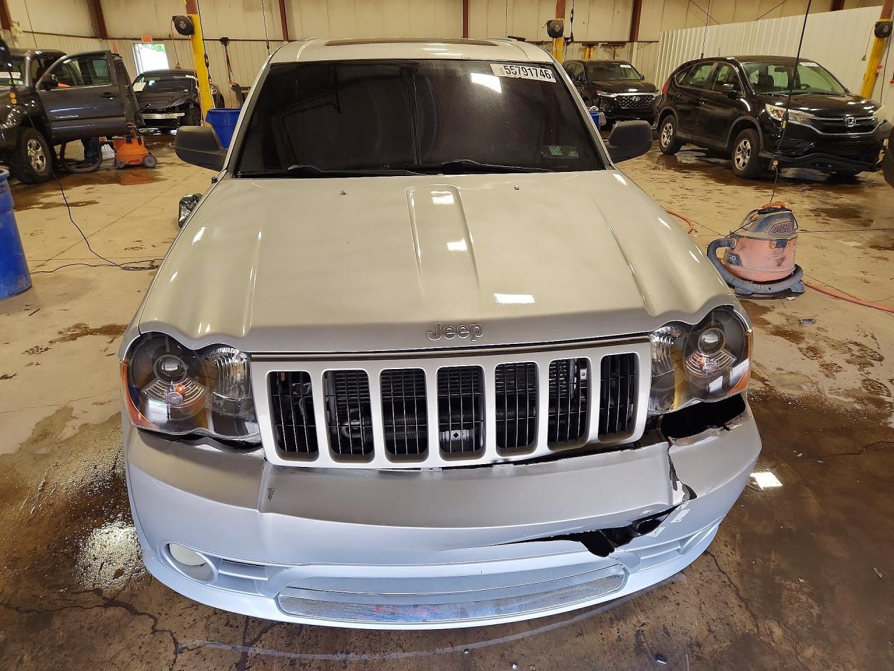 2008 JEEP GRAND CHEROKEE SRT-8 photo 9
