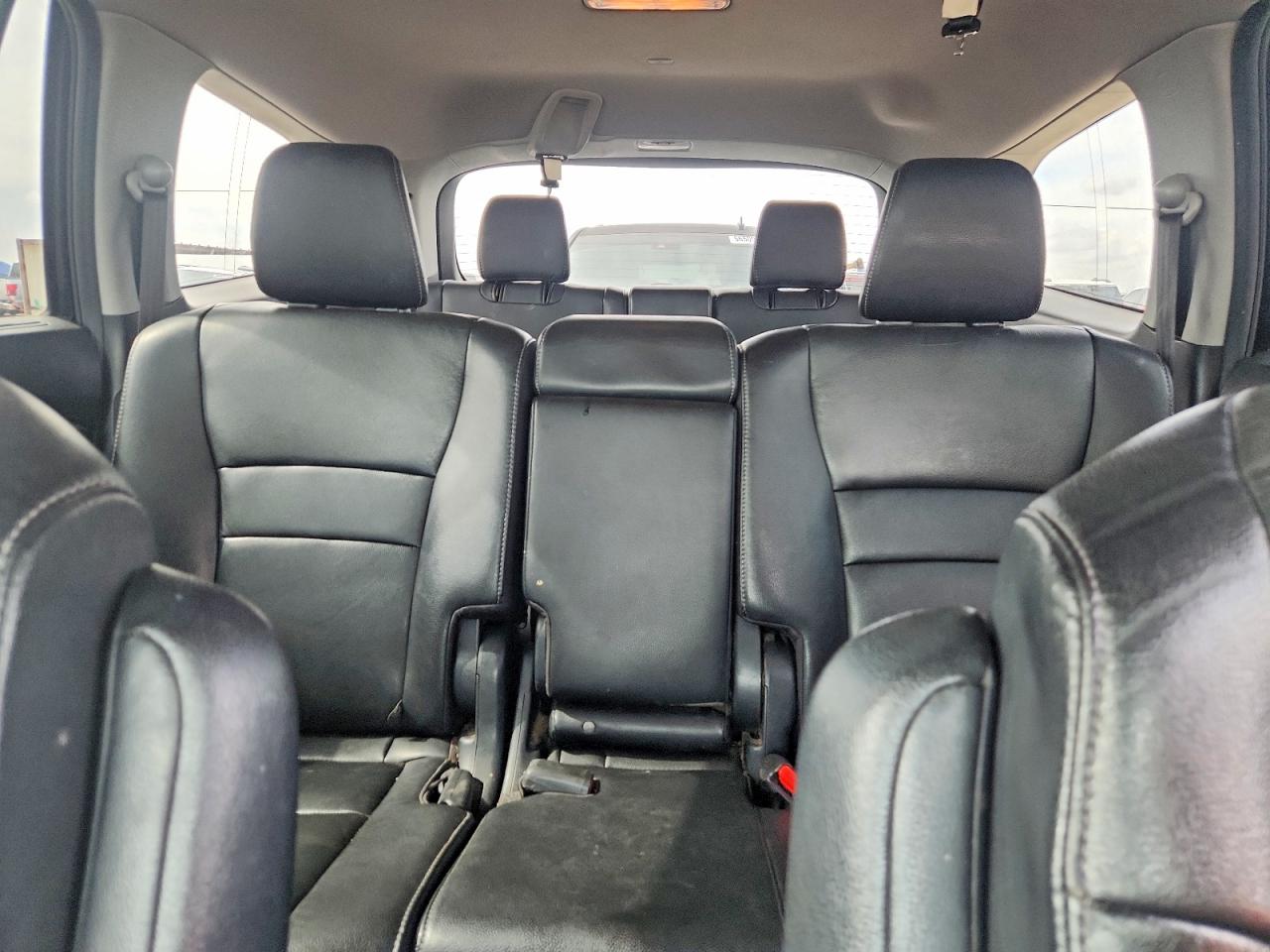 2016 HONDA PILOT TOURING photo 10
