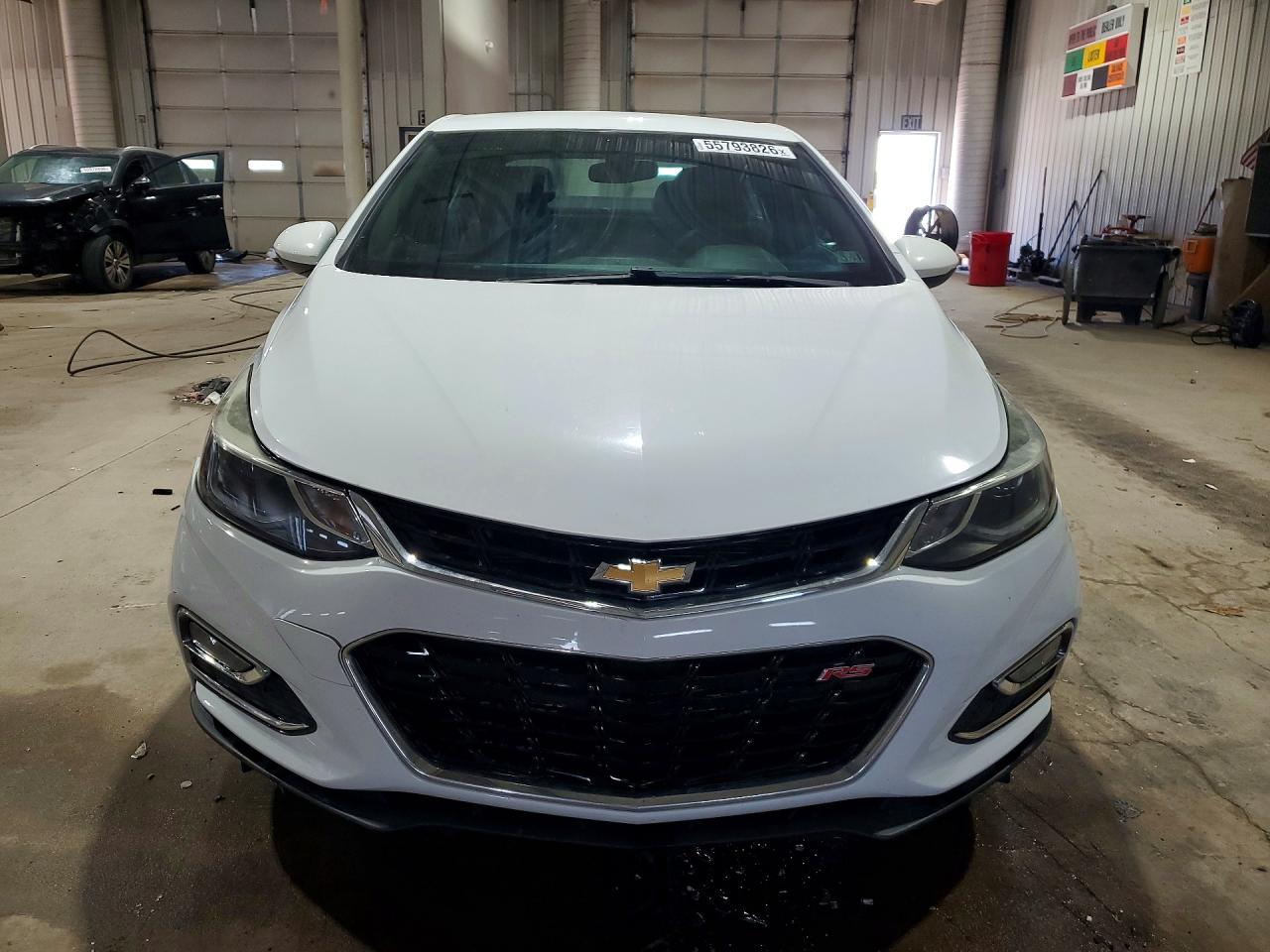 2017 CHEVROLET CRUZE LT photo 5