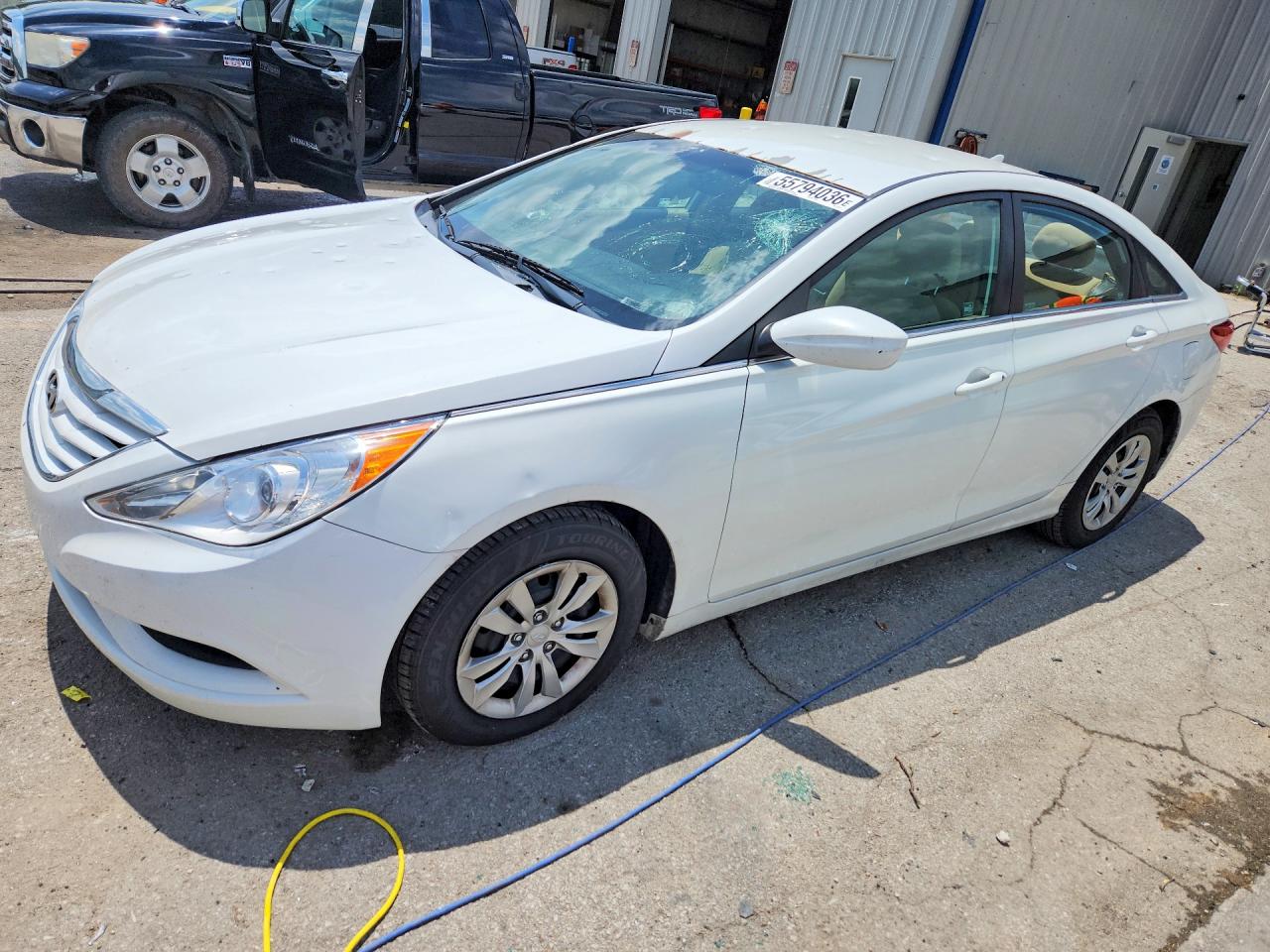 2011 HYUNDAI SONATA