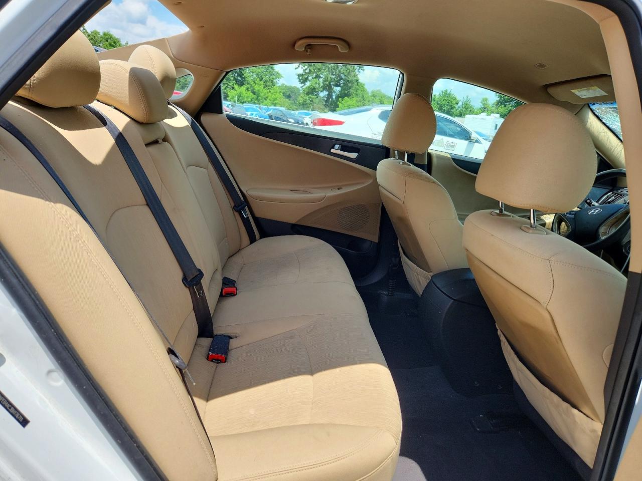 2011 HYUNDAI SONATA GLS photo 19