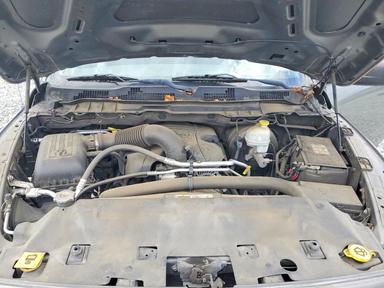 2013 RAM 1500 ST photo 21