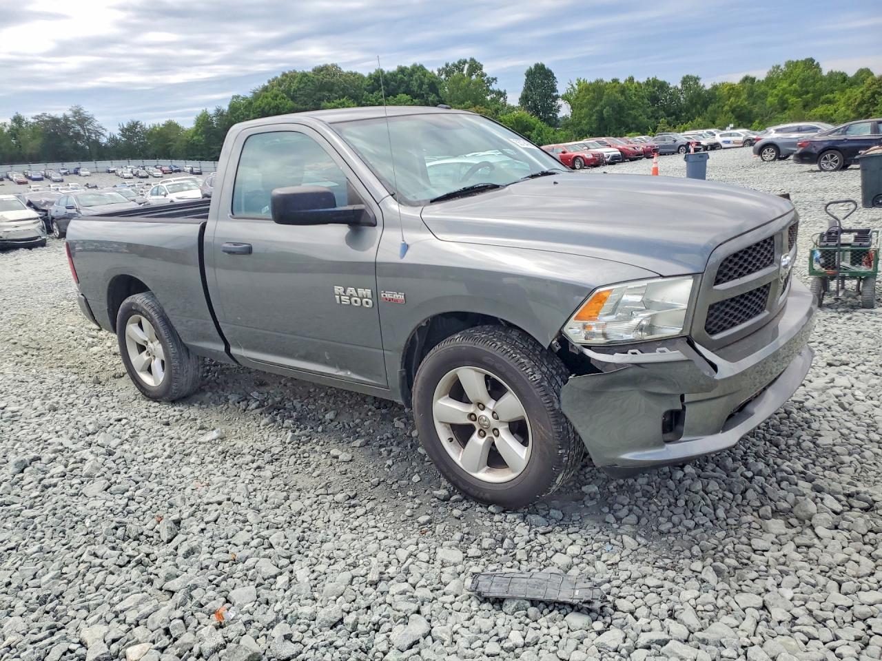 2013 RAM 1500 ST photo 7