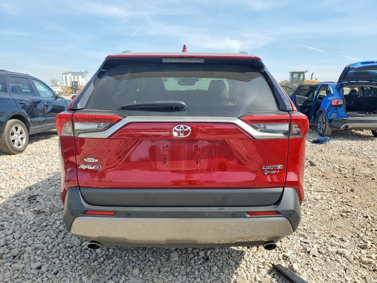 2025 TOYOTA RAV4 LIMITED photo 11