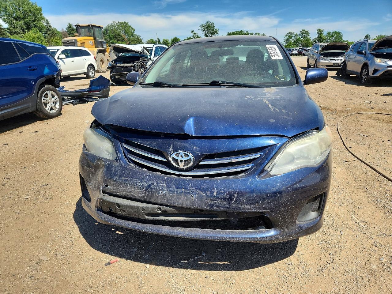 2013 TOYOTA COROLLA LE photo 9