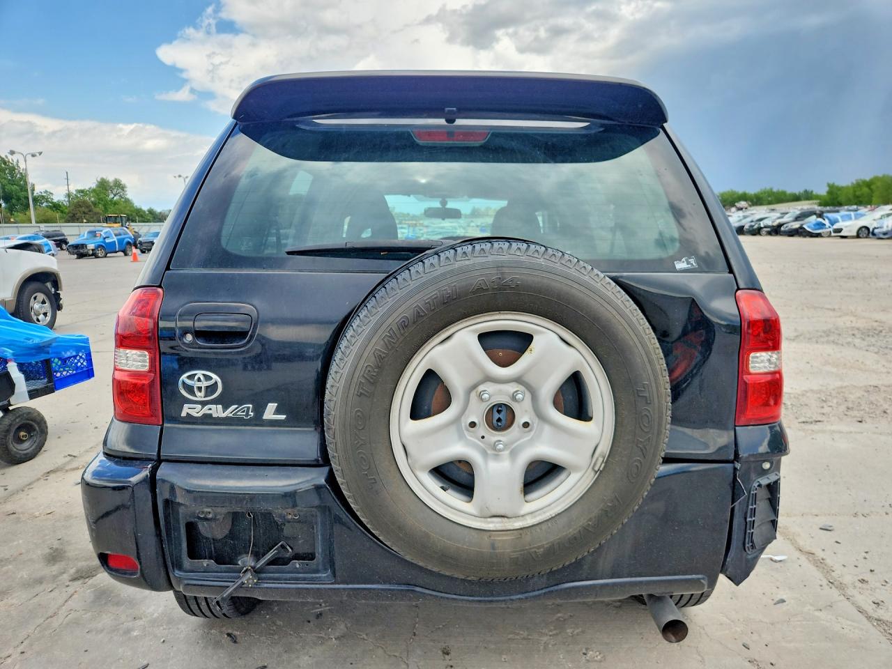2004 TOYOTA RAV4 BASE photo 16