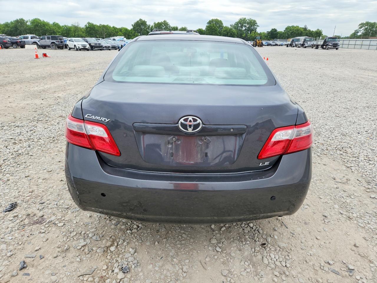 2009 TOYOTA CAMRY LE photo 16