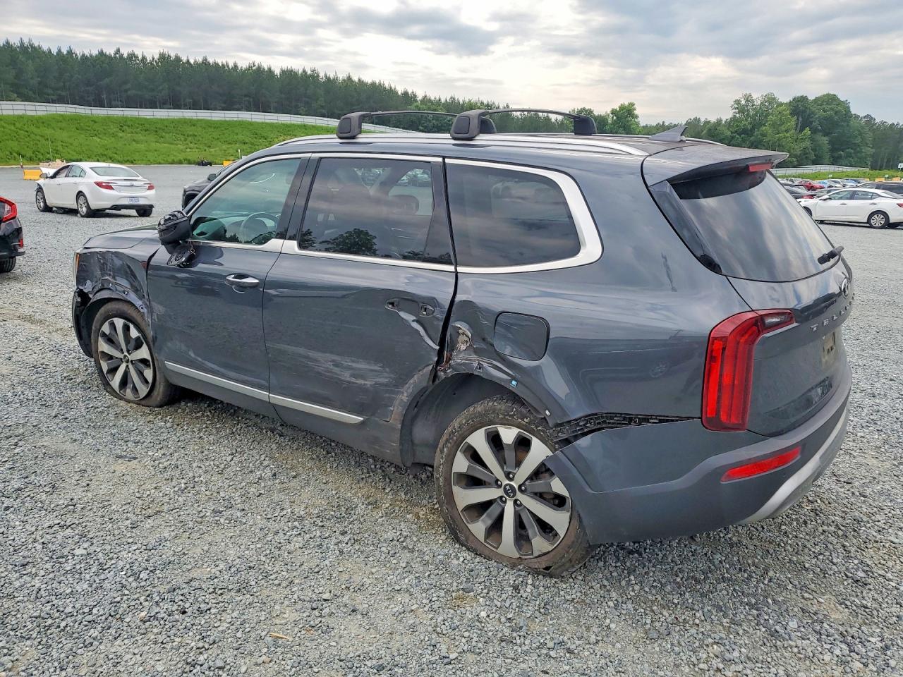 2021 KIA TELLURIDE S photo 4