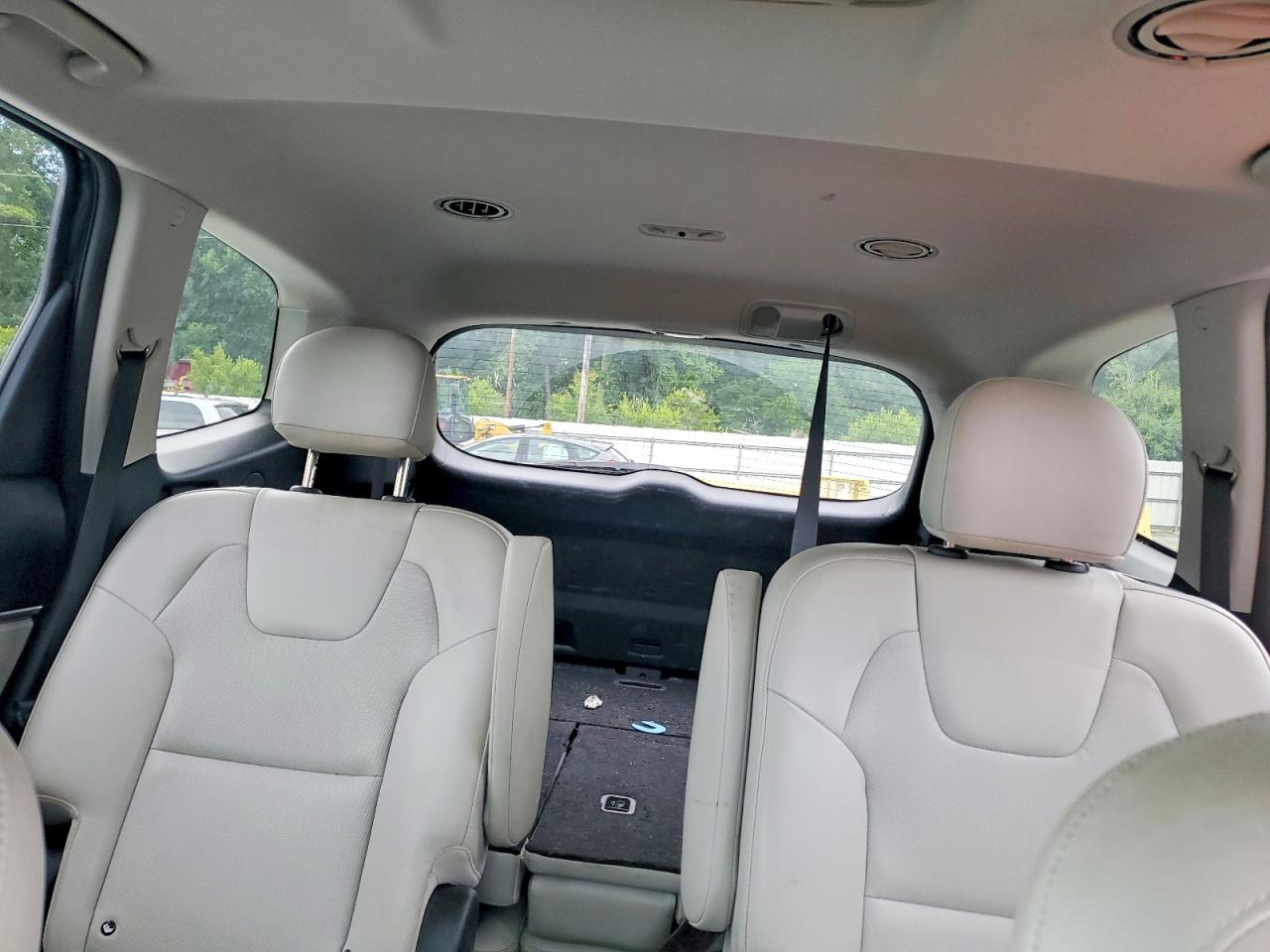 2021 KIA TELLURIDE S photo 28