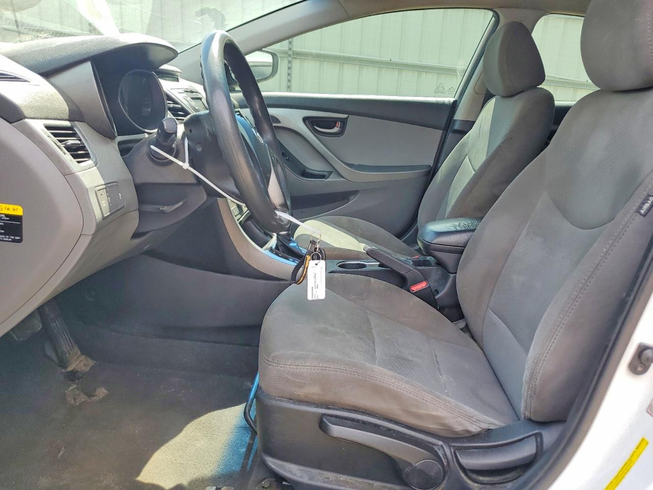 2015 HYUNDAI ELANTRA SE photo 19