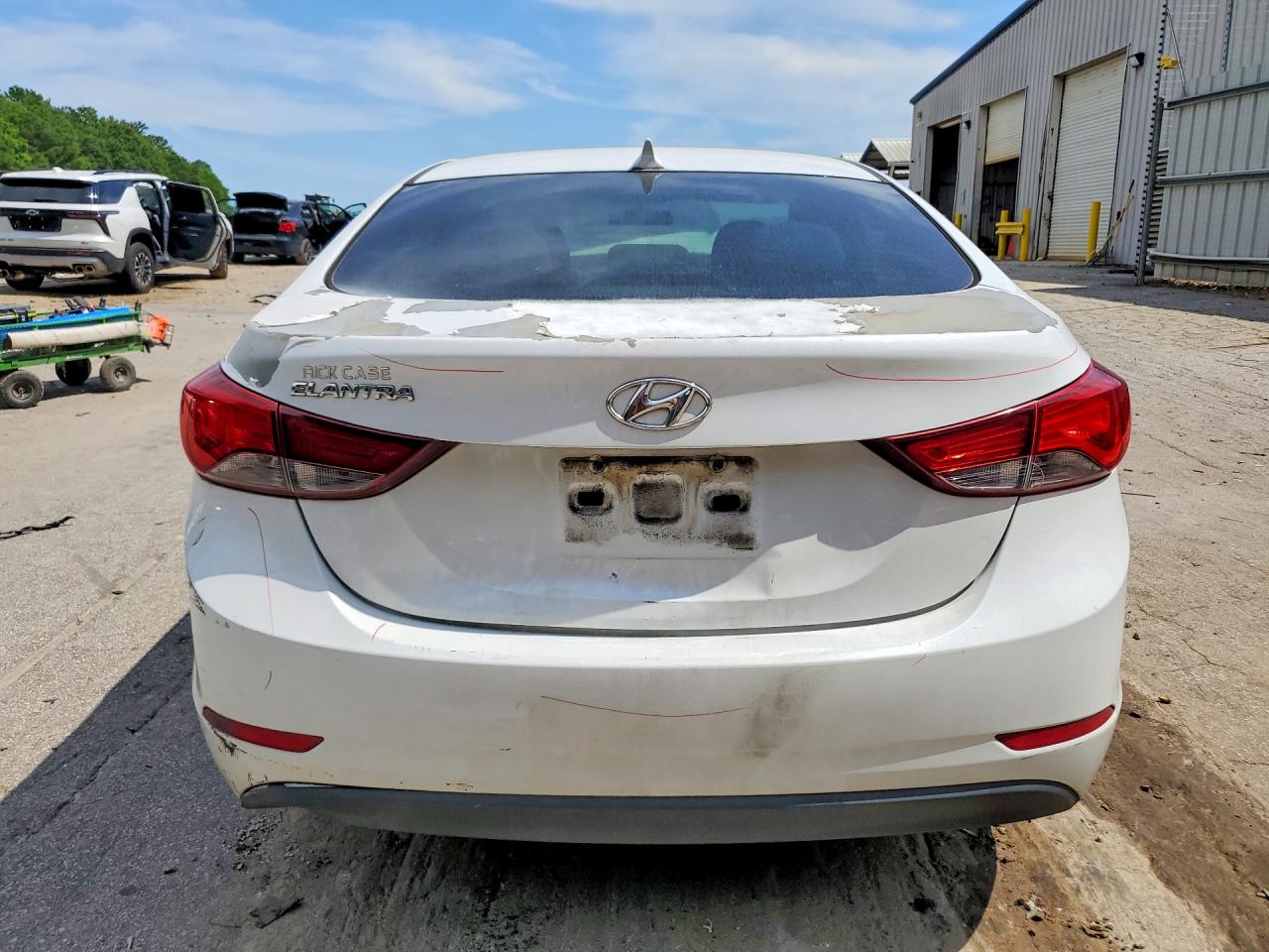 2015 HYUNDAI ELANTRA SE photo 16