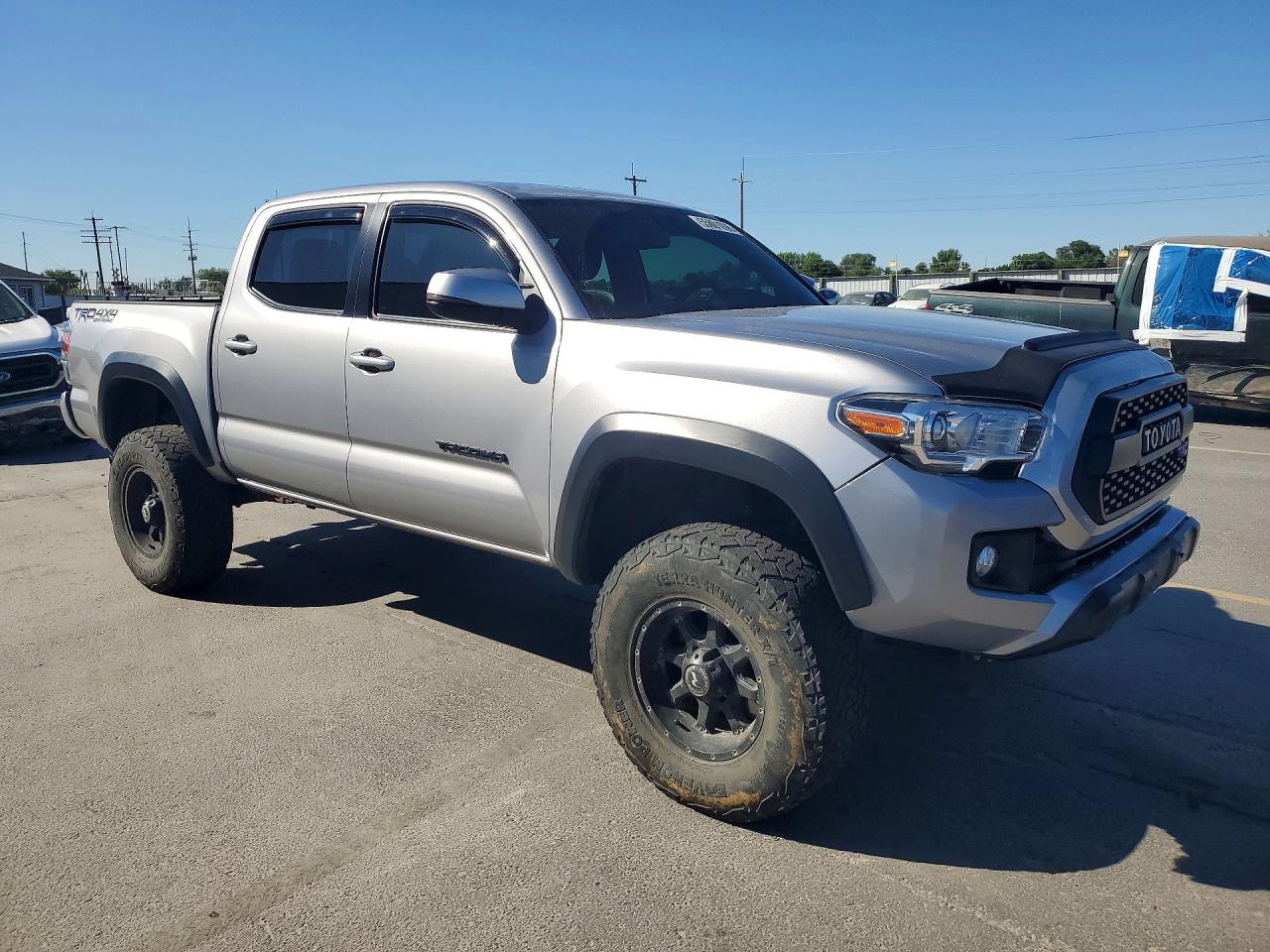 2017 TOYOTA TACOMA TRD OFF-ROAD photo 7
