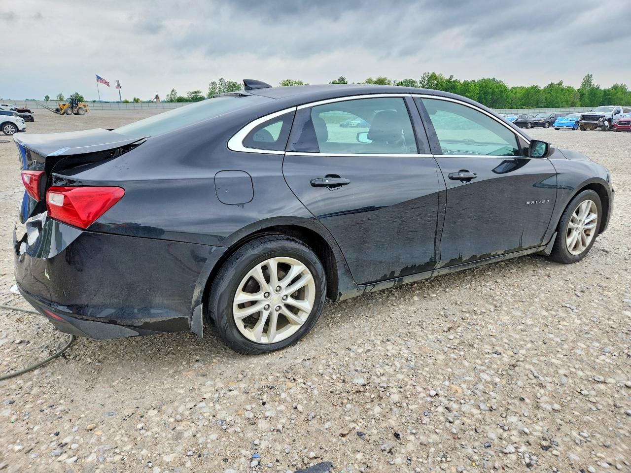 2016 CHEVROLET MALIBU LT photo 5
