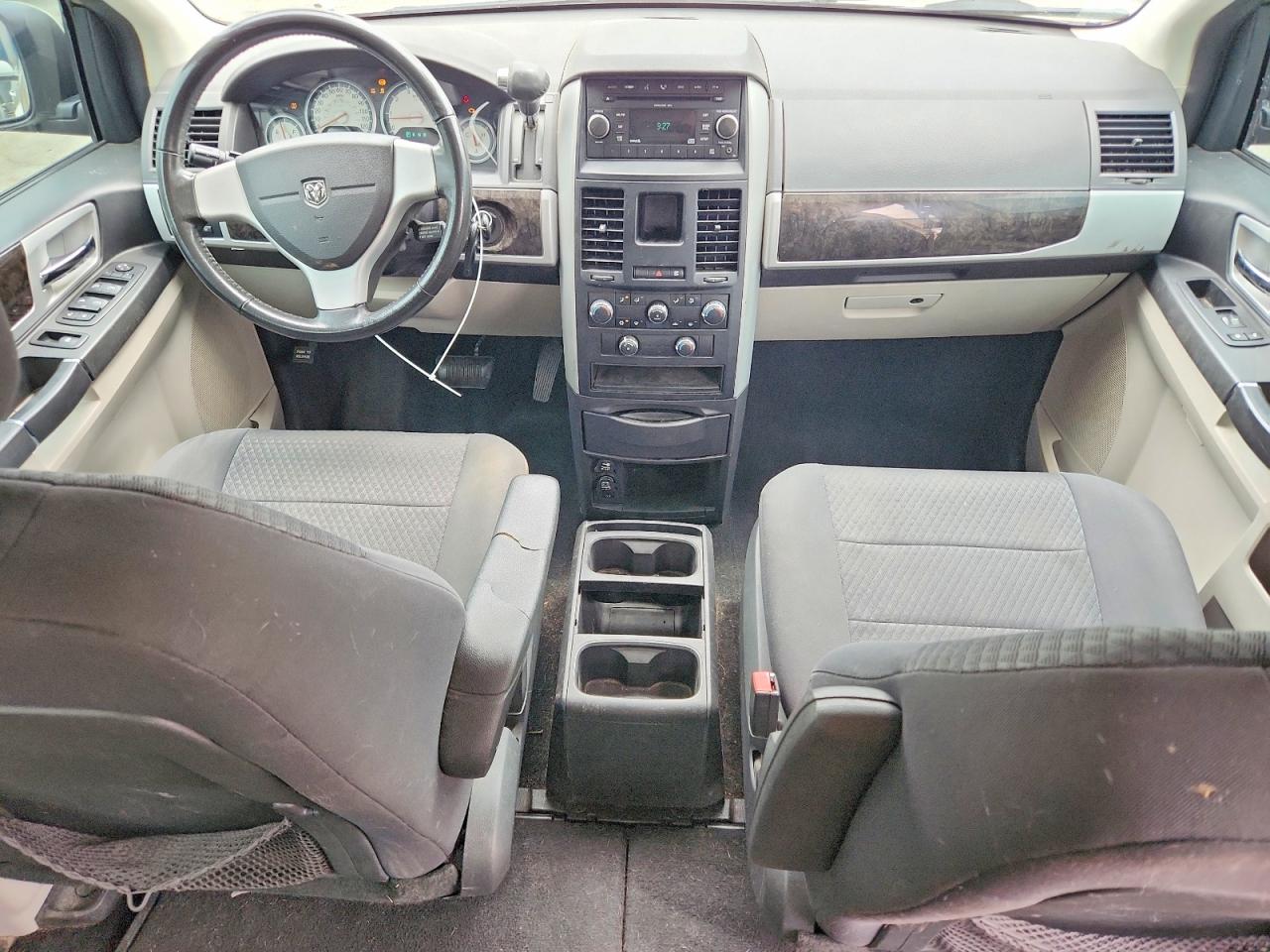2010 DODGE GRAND CARAVAN SXT photo 15