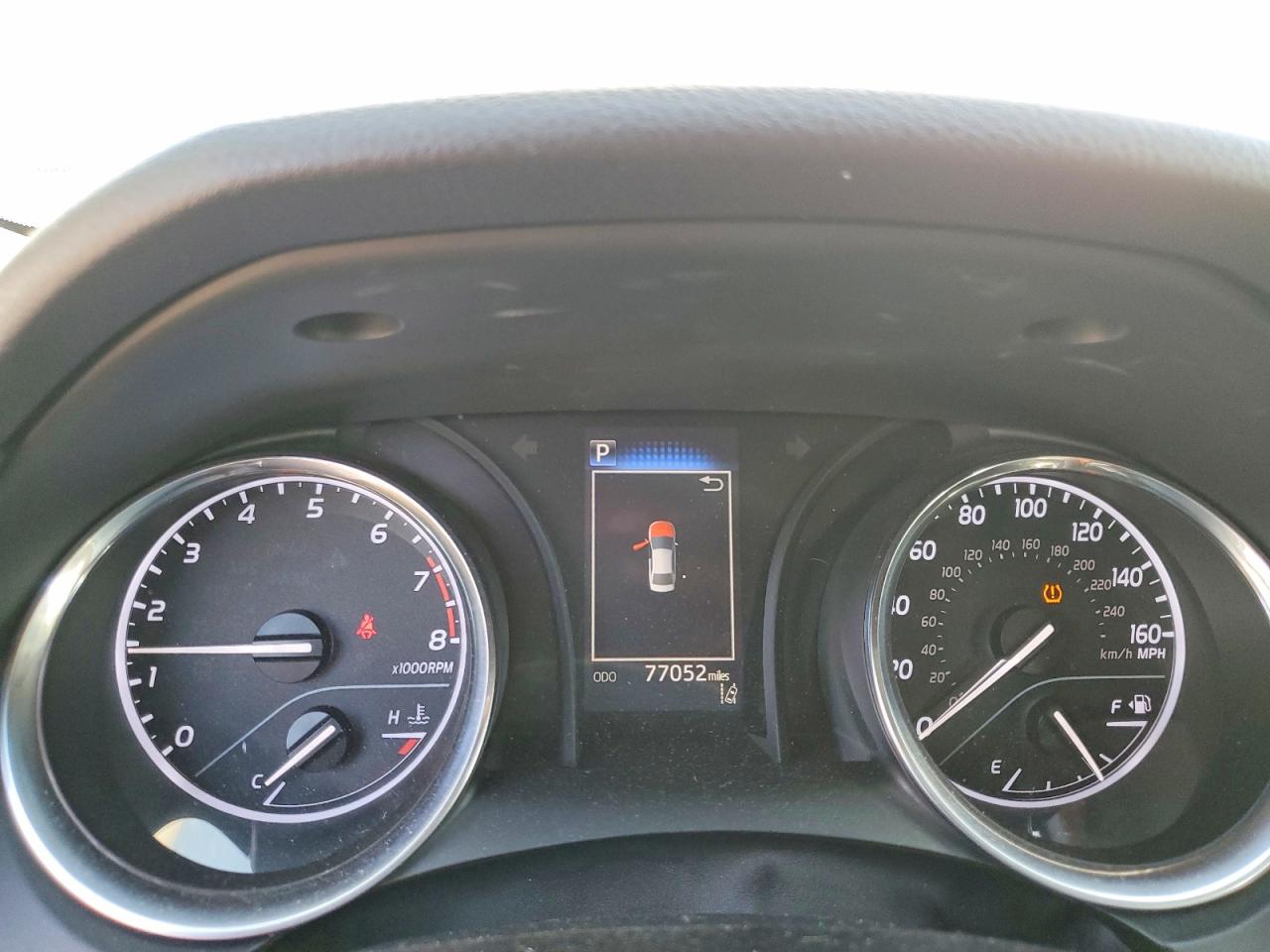 2018 TOYOTA CAMRY LE photo 9