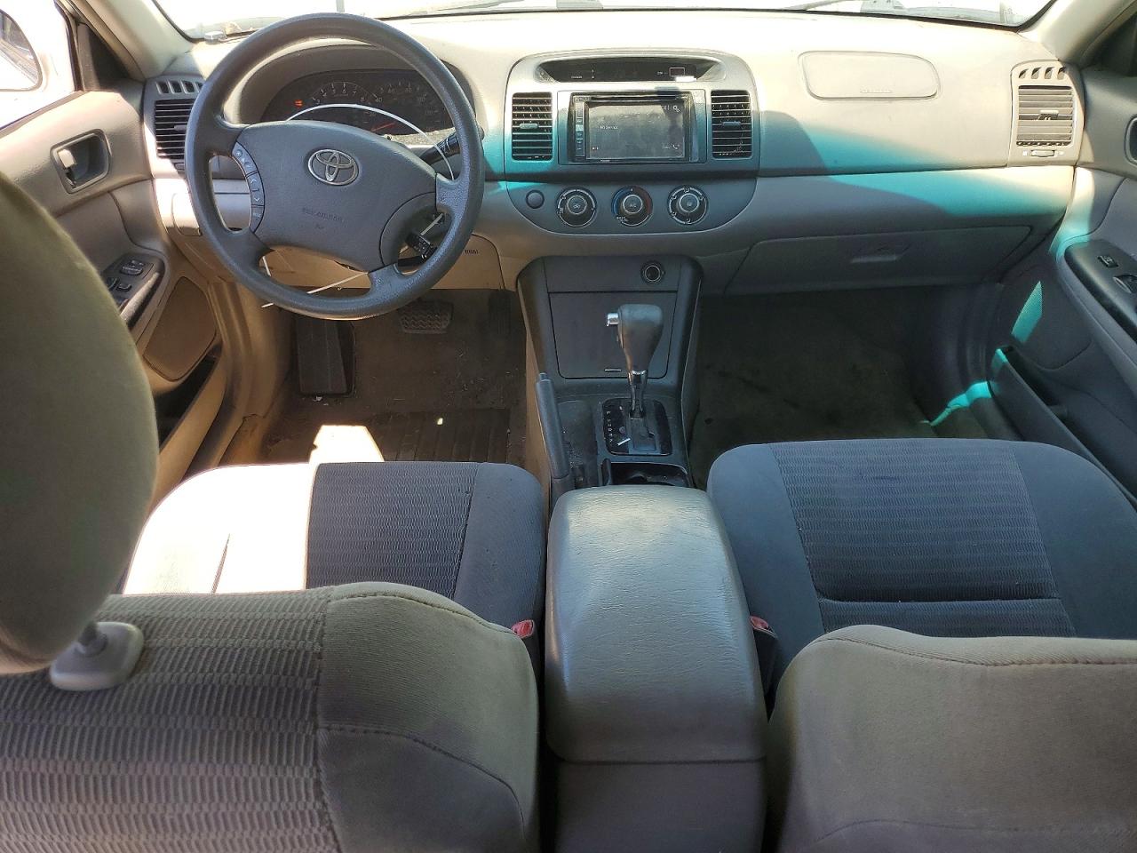 2005 TOYOTA CAMRY LE photo 15