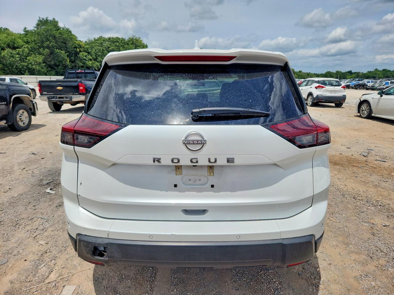 2025 NISSAN ROGUE SV photo 6